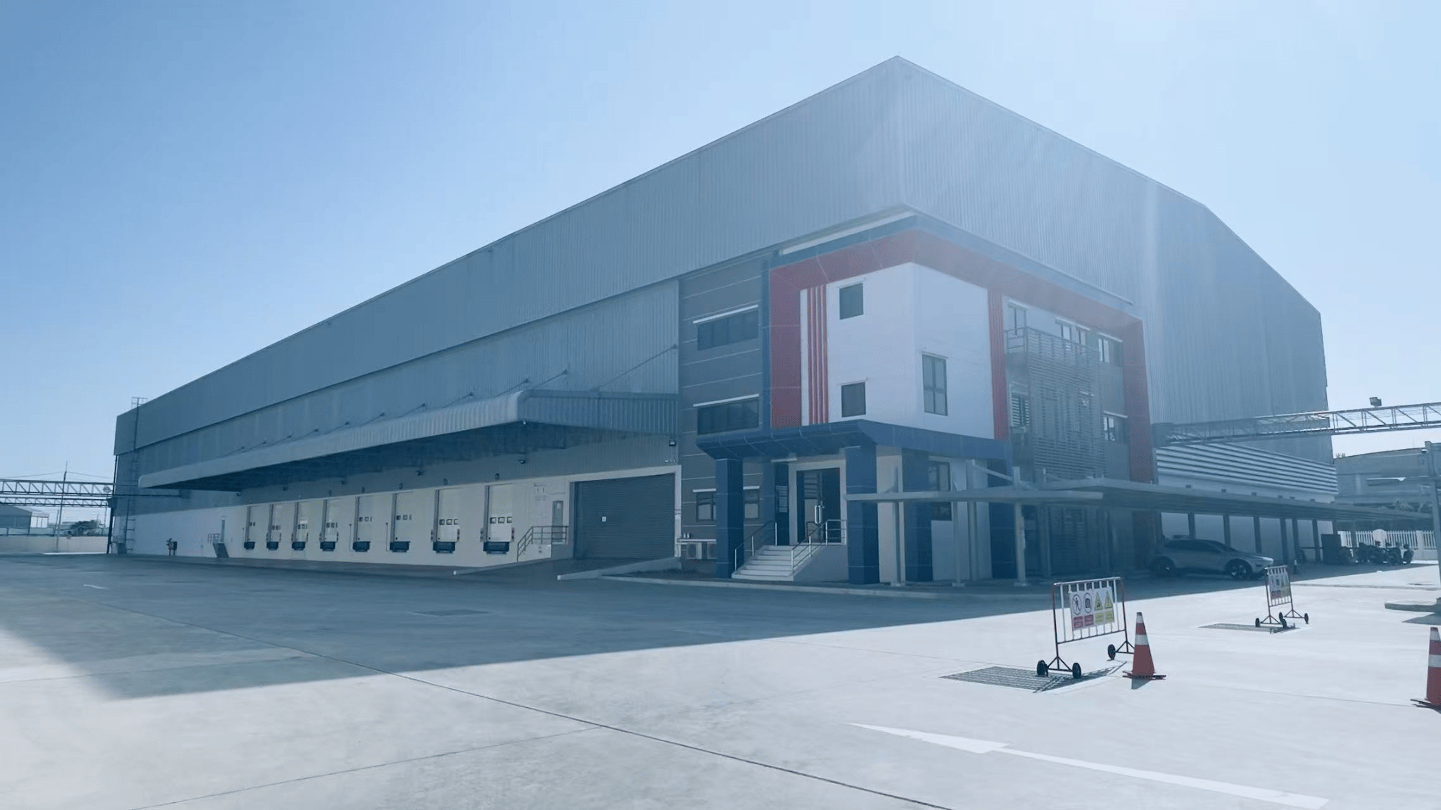 Main warehouse building exterior at the Bang Pakong facility
